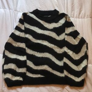 Zebra pattern sweater with balloon sleeves